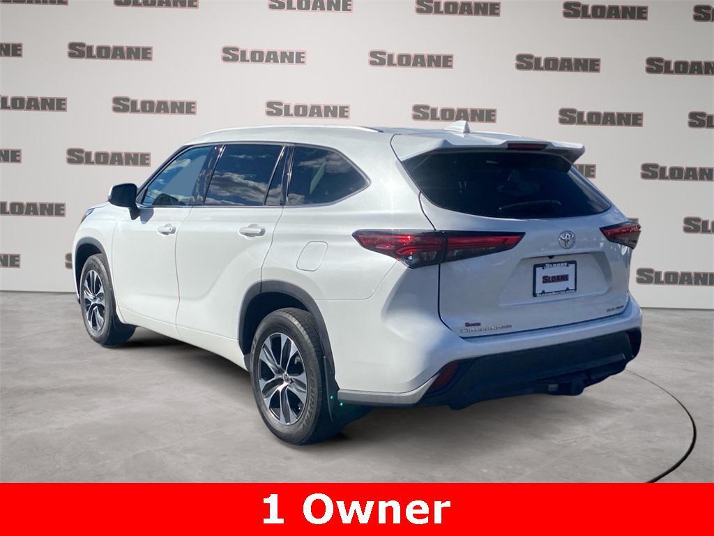 used 2022 Toyota Highlander car, priced at $35,223
