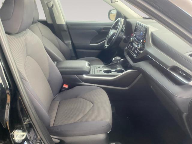 used 2021 Toyota Highlander car, priced at $30,992