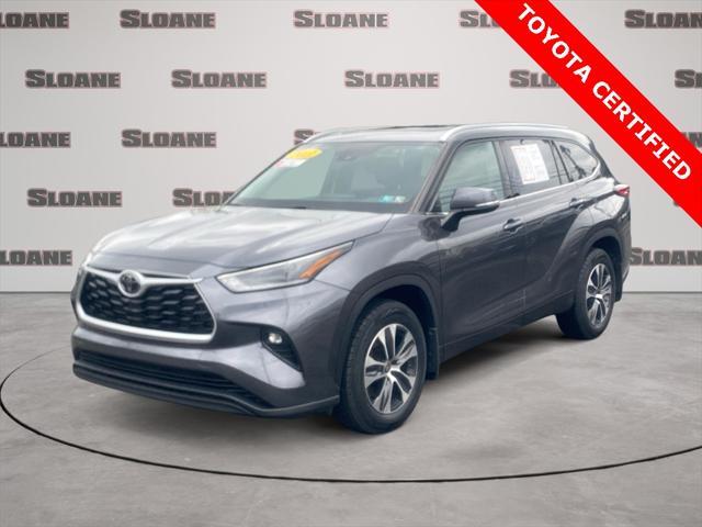 used 2021 Toyota Highlander car, priced at $35,694