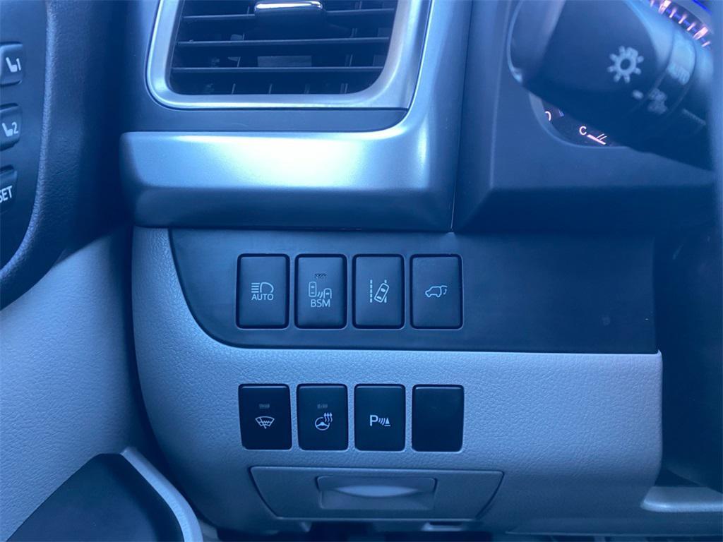 used 2016 Toyota Highlander car, priced at $21,991