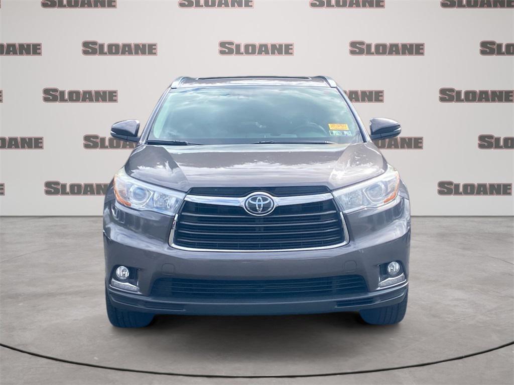 used 2016 Toyota Highlander car