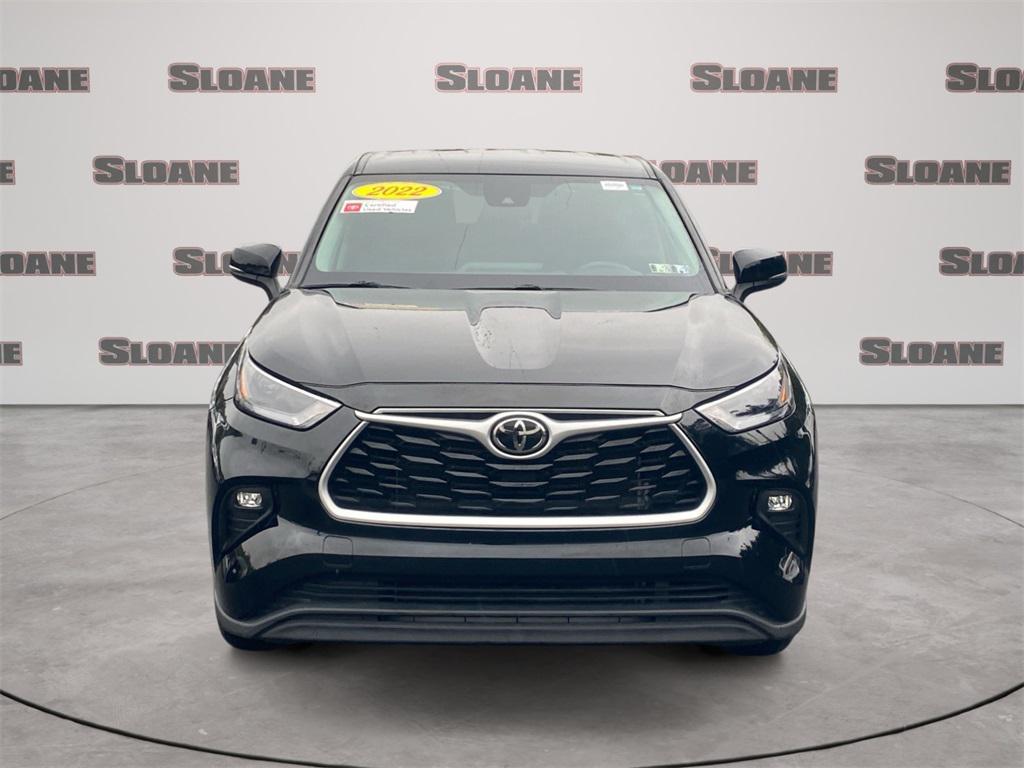 used 2022 Toyota Highlander car, priced at $32,773