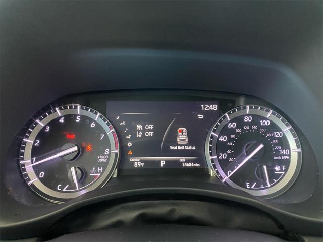 used 2022 Toyota Highlander car, priced at $37,493