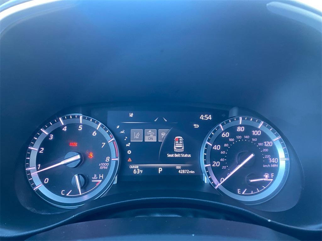 used 2022 Toyota Highlander car, priced at $35,444