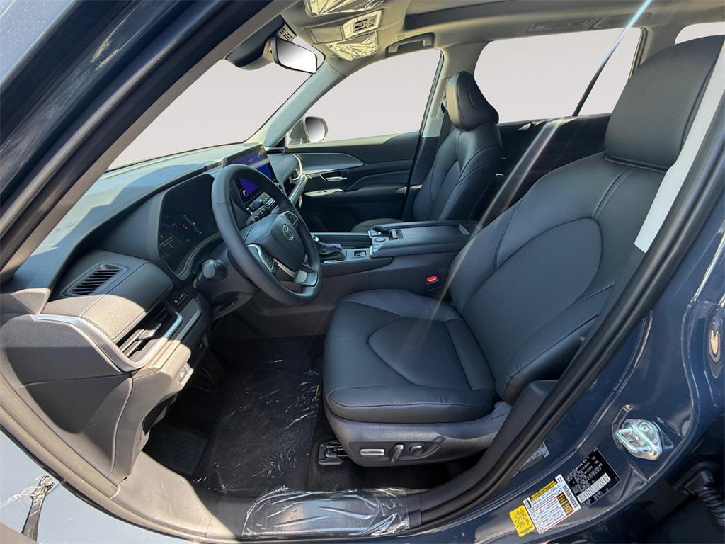 new 2025 Toyota Grand Highlander car, priced at $49,443