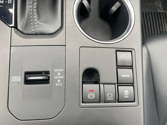 used 2023 Toyota Highlander car, priced at $36,995