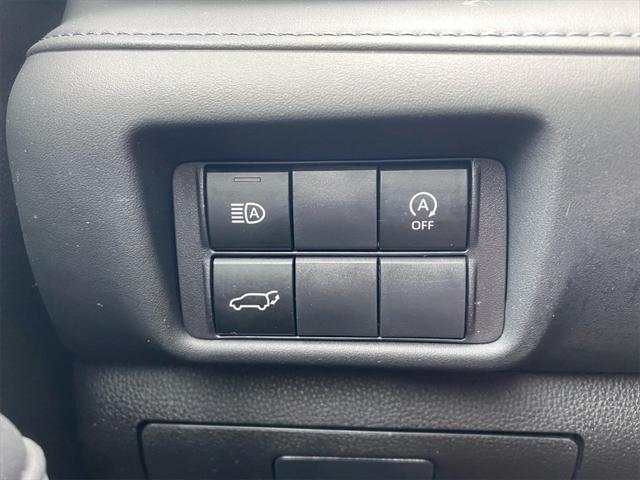 used 2023 Toyota Highlander car, priced at $36,995