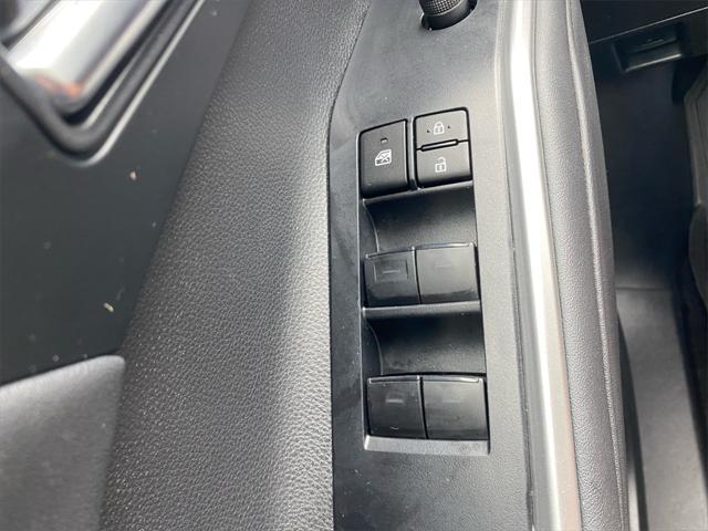 used 2023 Toyota Highlander car, priced at $36,995