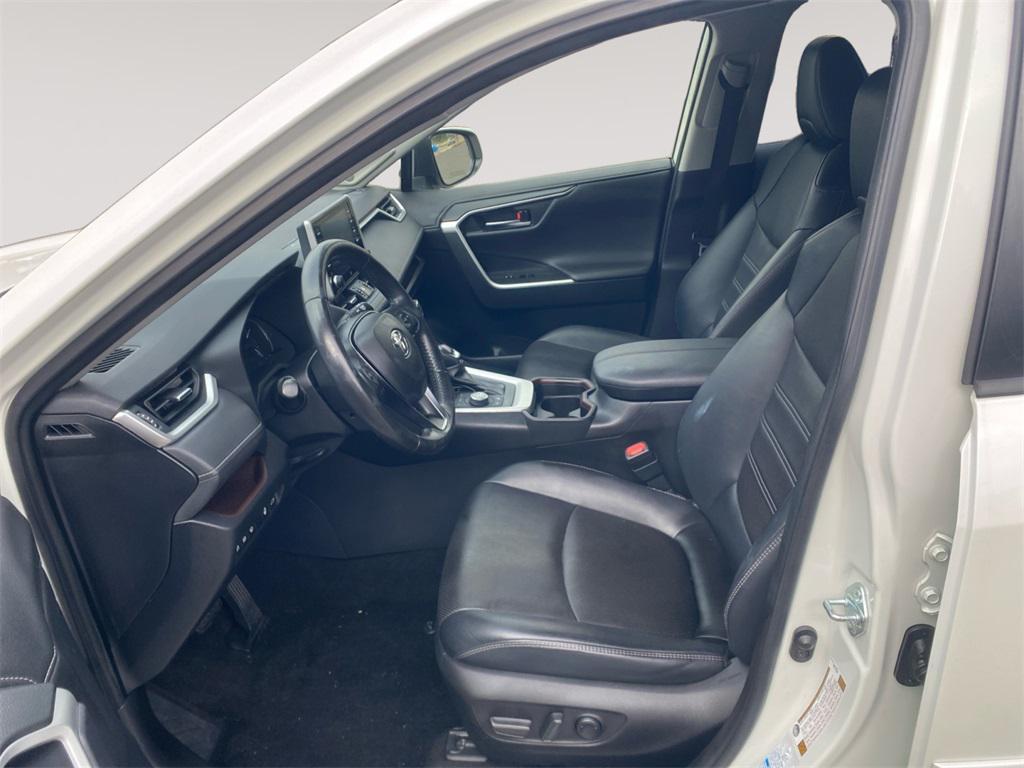 used 2019 Toyota RAV4 car, priced at $27,495