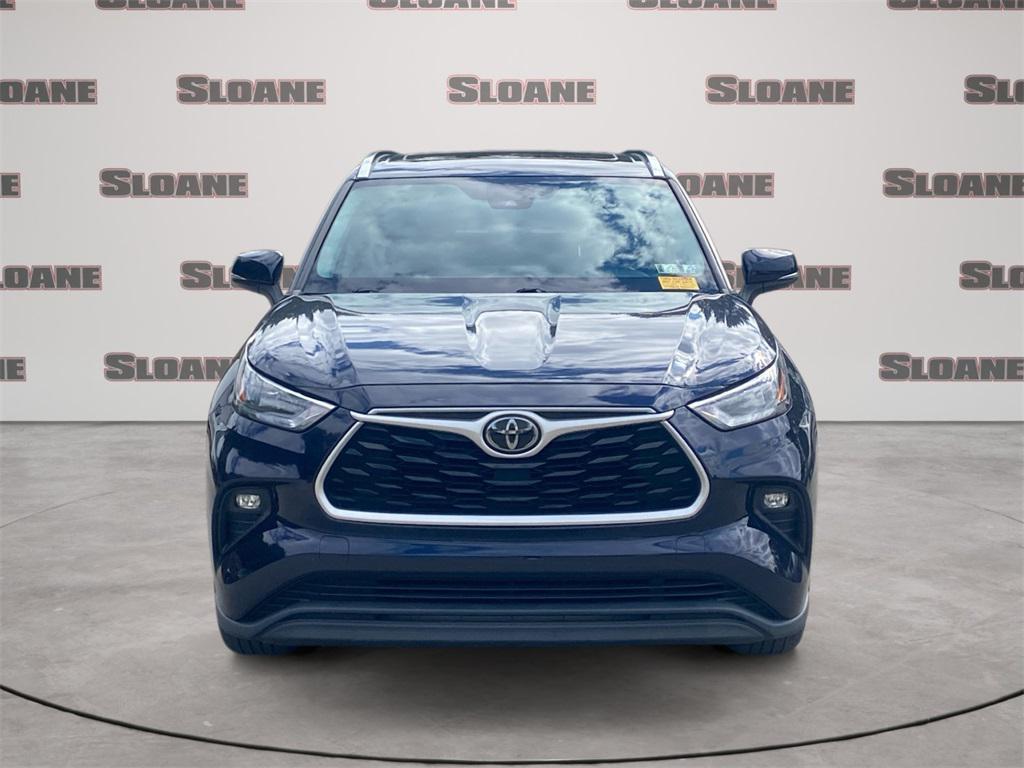 used 2020 Toyota Highlander car, priced at $31,991