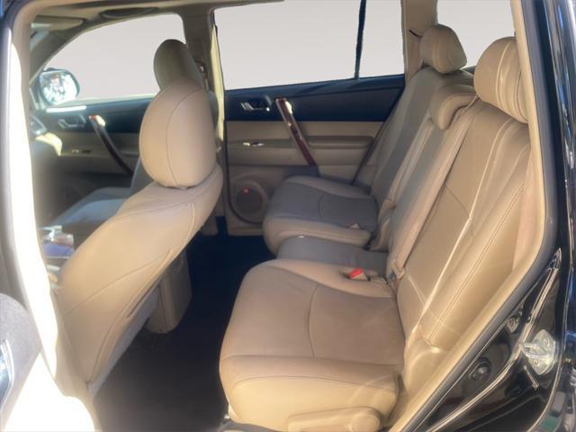 used 2012 Toyota Highlander car, priced at $10,391