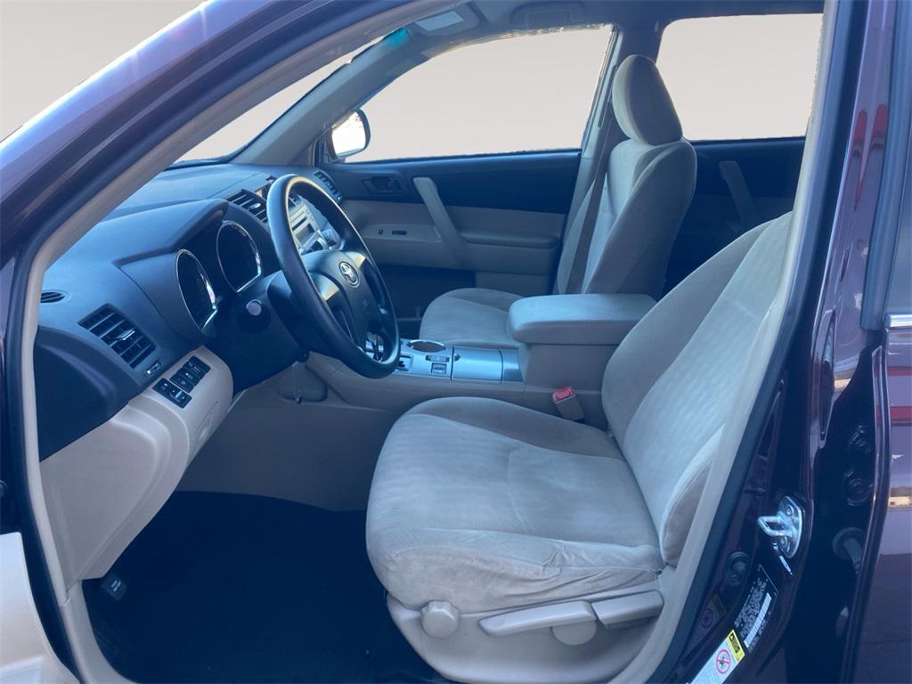 used 2012 Toyota Highlander car, priced at $13,991