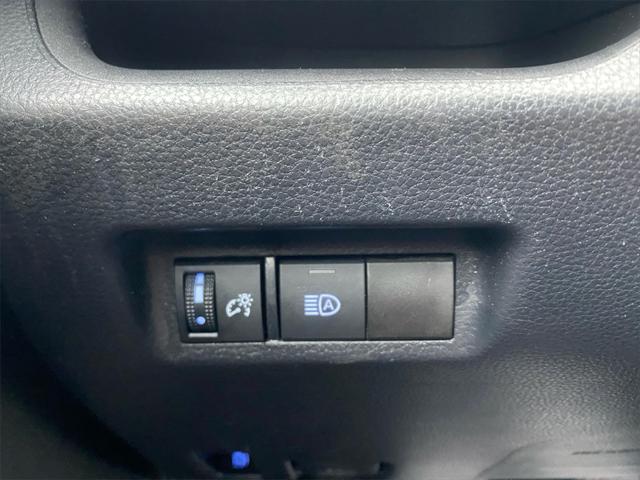 used 2022 Toyota RAV4 Hybrid car, priced at $30,411