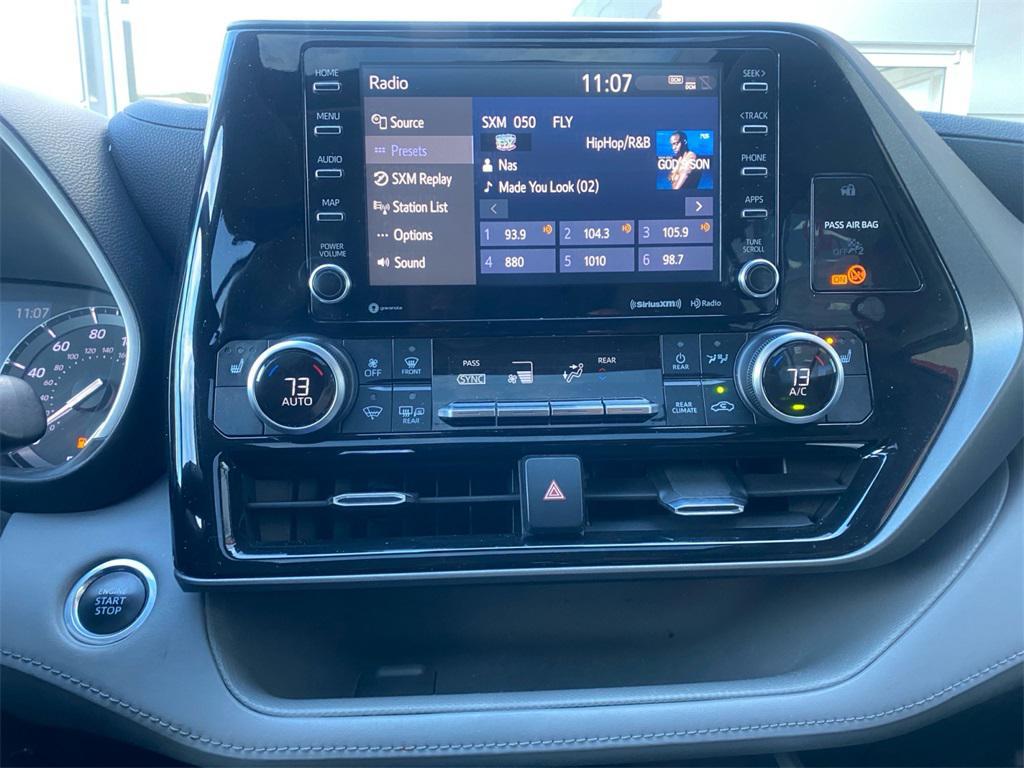 used 2021 Toyota Highlander car, priced at $33,444