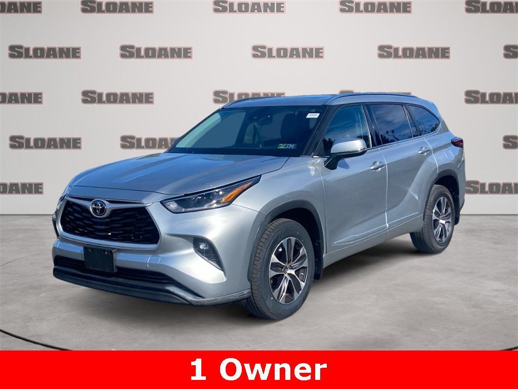 used 2021 Toyota Highlander car, priced at $33,444