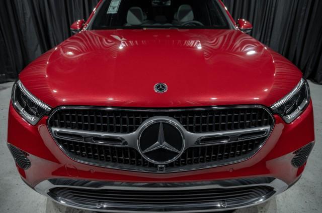 new 2025 Mercedes-Benz GLC 300 car, priced at $55,850