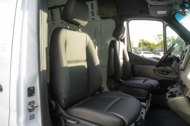 new 2025 Mercedes-Benz Sprinter 2500 car, priced at $63,236