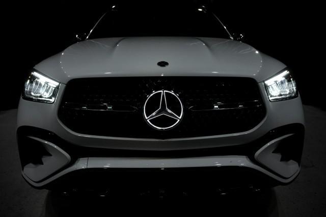 new 2026 Mercedes-Benz GLE 450 car, priced at $86,340
