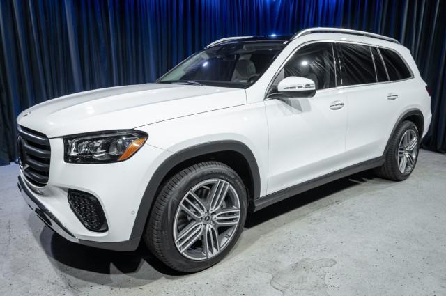 new 2024 Mercedes-Benz GLS 450 car, priced at $90,125