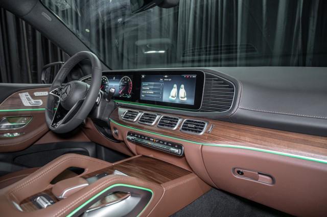 new 2025 Mercedes-Benz GLS 450 car, priced at $93,105