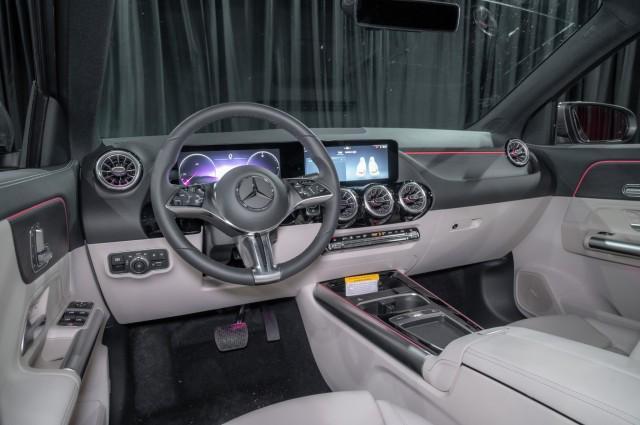 used 2025 Mercedes-Benz GLA 250 car, priced at $44,990