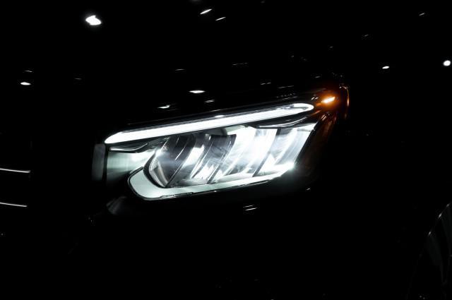 new 2025 Mercedes-Benz GLB 250 car, priced at $49,595
