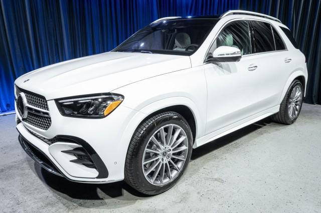 new 2025 Mercedes-Benz GLE 450 car, priced at $82,725