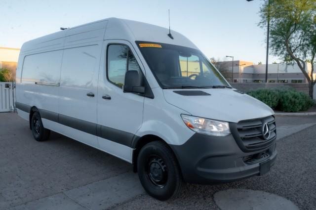 new 2024 Mercedes-Benz Sprinter 2500 car