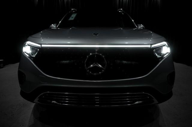 new 2025 Mercedes-Benz EQB 250 car, priced at $60,875