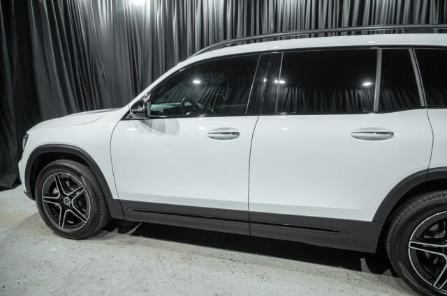 new 2026 Mercedes-Benz GLB 250 car, priced at $49,945