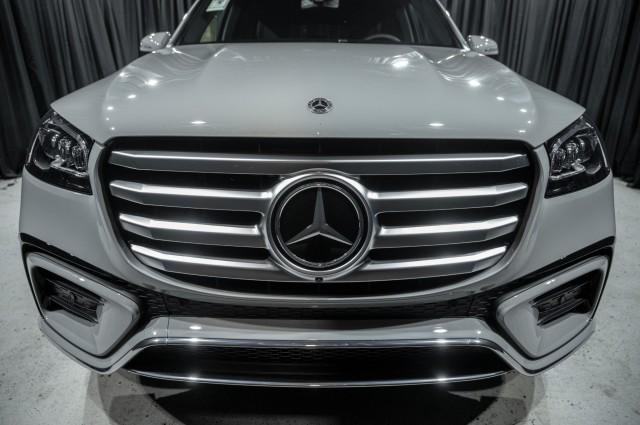 new 2024 Mercedes-Benz GLS 450 car, priced at $104,630