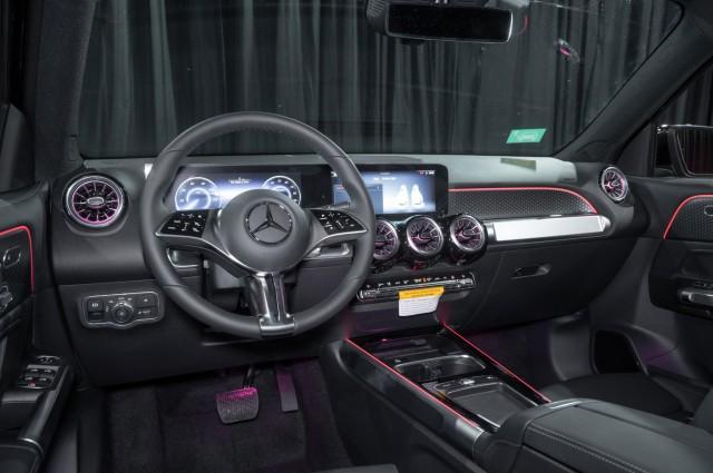 new 2024 Mercedes-Benz EQB 250 car, priced at $55,345