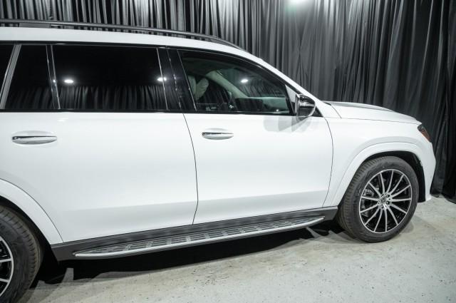 new 2026 Mercedes-Benz GLS 580 car, priced at $124,375