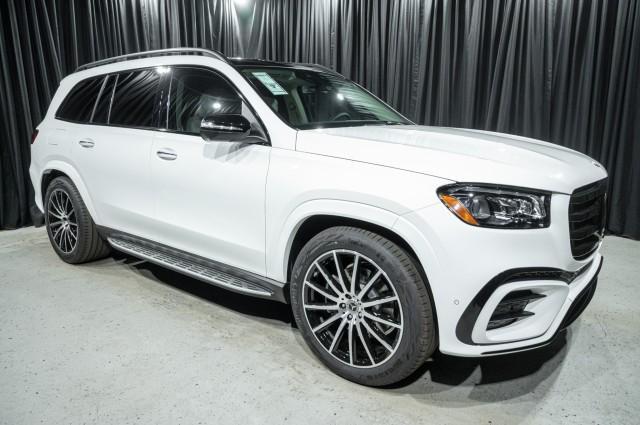 new 2026 Mercedes-Benz GLS 580 car, priced at $124,375