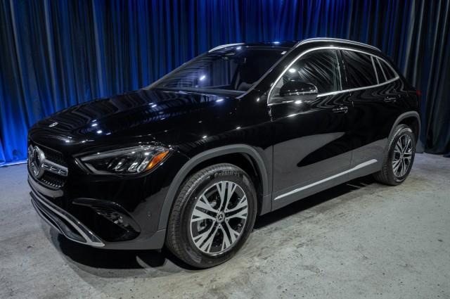 new 2025 Mercedes-Benz GLA 250 car, priced at $47,295