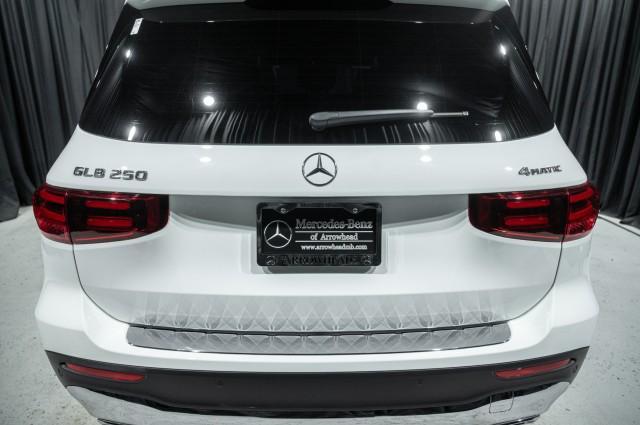 new 2026 Mercedes-Benz GLB 250 car, priced at $51,820