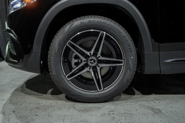 new 2024 Mercedes-Benz EQB 300 car