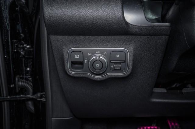 new 2024 Mercedes-Benz EQB 300 car