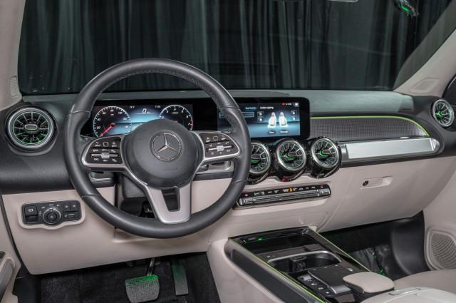 used 2022 Mercedes-Benz GLB 250 car, priced at $29,400