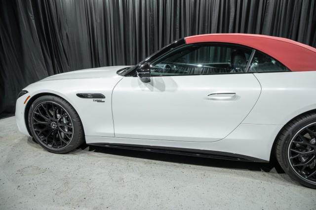 new 2026 Mercedes-Benz AMG SL 43 car, priced at $126,030