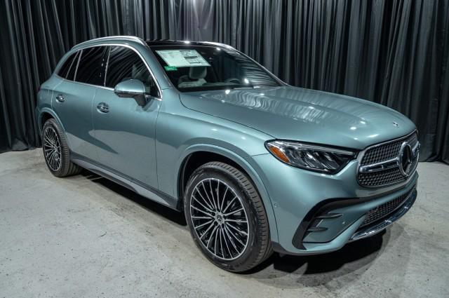 new 2025 Mercedes-Benz GLC 350e car, priced at $72,155