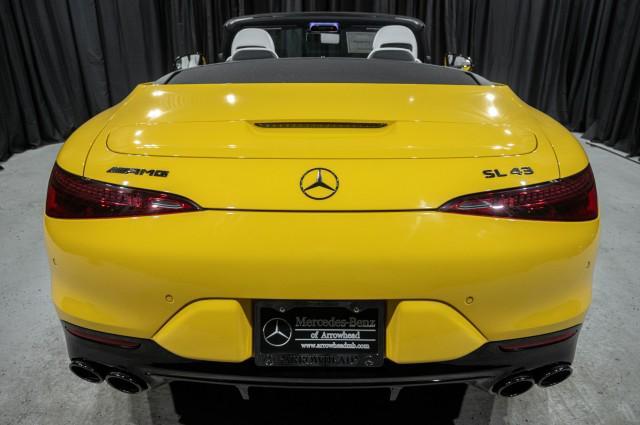 new 2024 Mercedes-Benz AMG SL 43 car, priced at $126,530