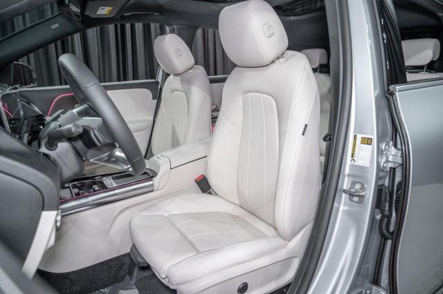new 2025 Mercedes-Benz GLA 250 car, priced at $42,300