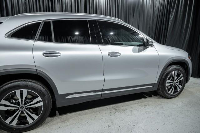 new 2025 Mercedes-Benz GLA 250 car, priced at $42,300