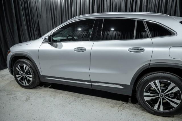 new 2025 Mercedes-Benz GLA 250 car, priced at $42,300