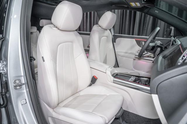 new 2025 Mercedes-Benz GLA 250 car, priced at $42,300