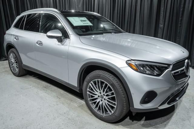 new 2024 Mercedes-Benz GLC 300 car, priced at $57,575