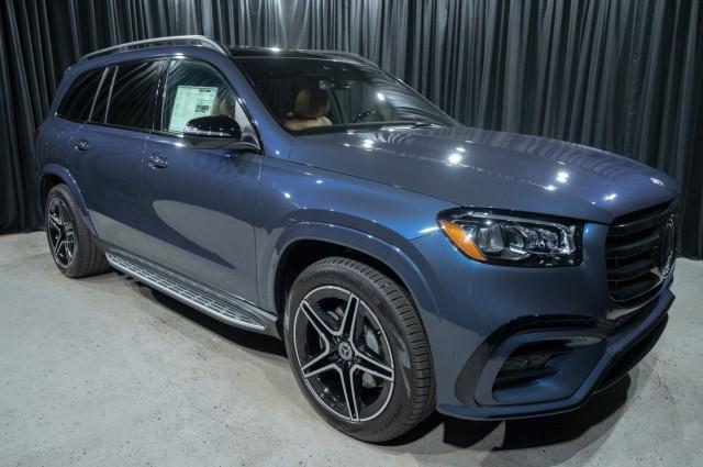 new 2024 Mercedes-Benz GLS 450 car