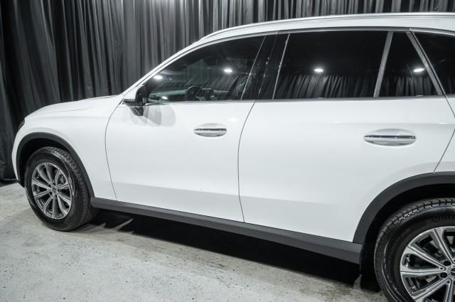 new 2024 Mercedes-Benz GLC 300 car, priced at $52,435