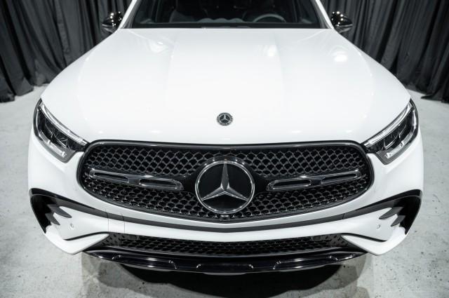 new 2024 Mercedes-Benz GLC 300 car, priced at $58,650